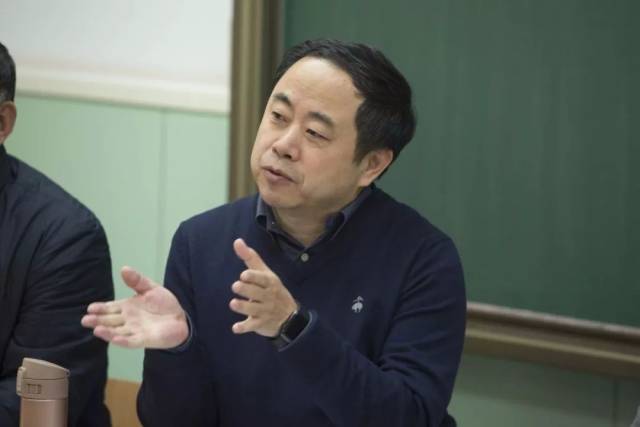 一起走在成长的路上 ——第一届"脊梁杯"教师教学