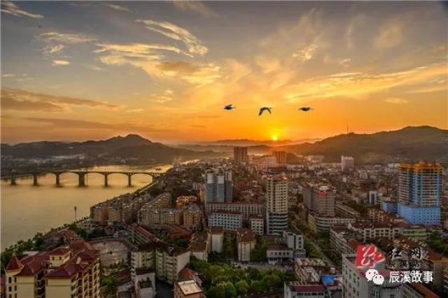 一组老像片曝光辰溪县城40年巨变戳一下看你住的地方以前是嘛