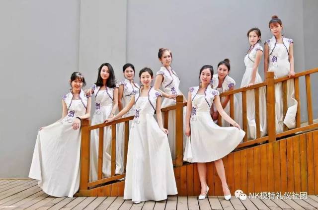 礼仪模特服务