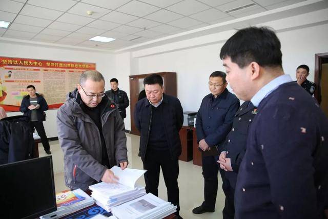 扫黑除恶娄选东调研我县扫黑除恶专项工作