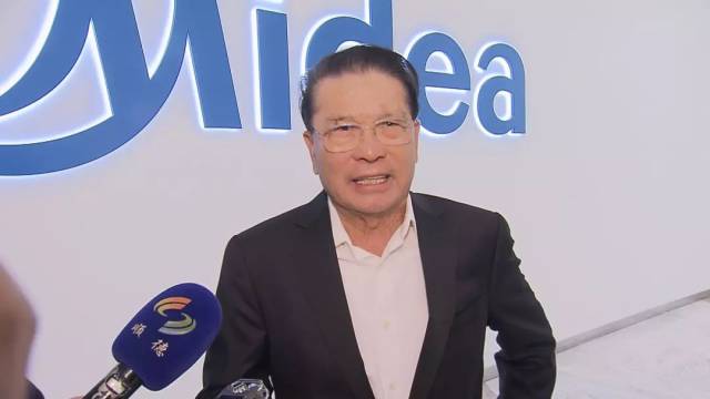 "改革先锋"何享健:荣誉是美的的也是顺德的