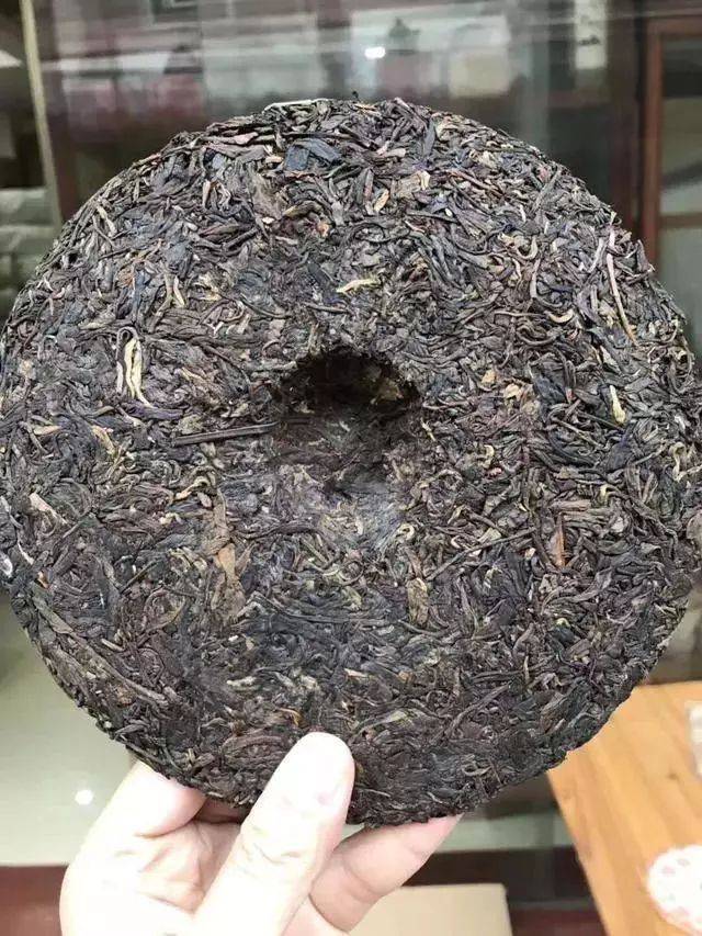 2005年201批白布条是采用改制前的老料拼配,用了库存中高质量的毛料