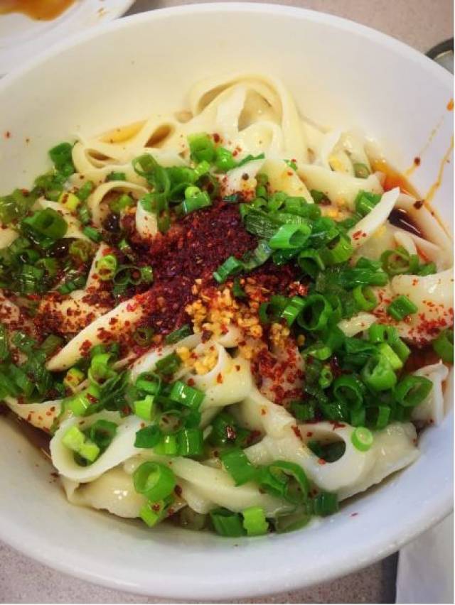 让兰州拉面,重庆小面,油泼辣子面.点燃我的冬天!