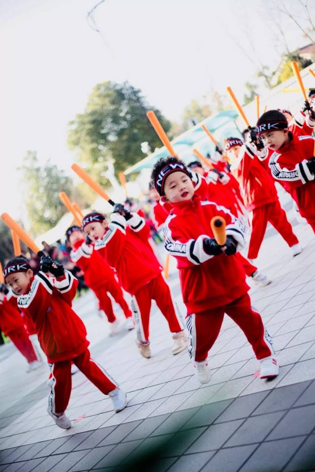 运动趴 | 周幼有一群阳光彩虹小白马