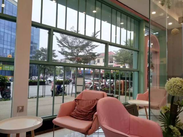 【小胖探店】薇薇安:直男地狱,少女天堂!