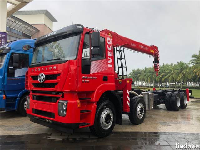 红岩杰狮m500搅拌车