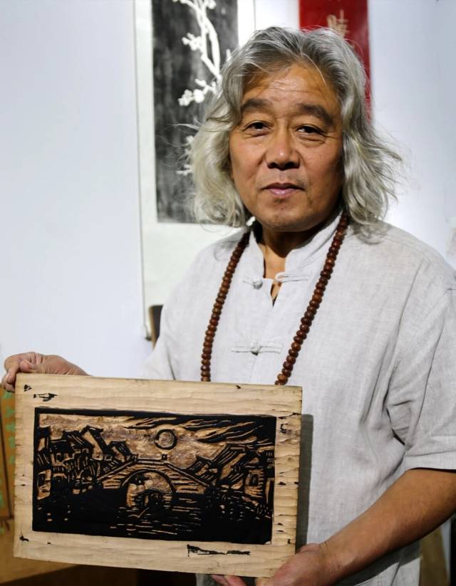 徐州"最佳好手艺"奖 木刻艺术家 王庆龙