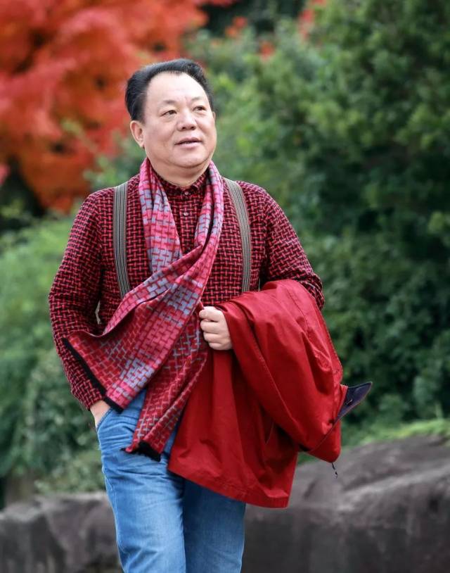 蒋文龙:蛟龙腾海