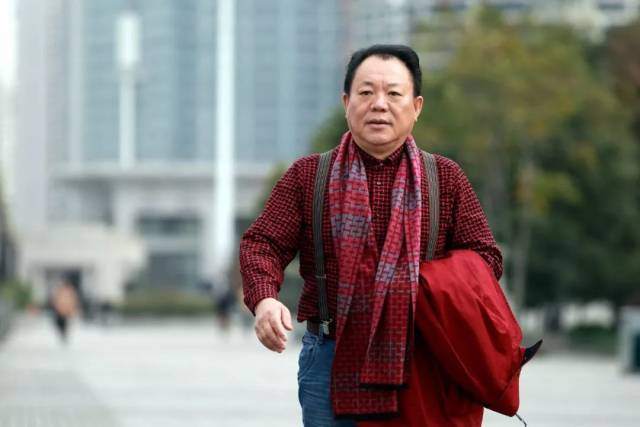 蒋文龙:蛟龙腾海