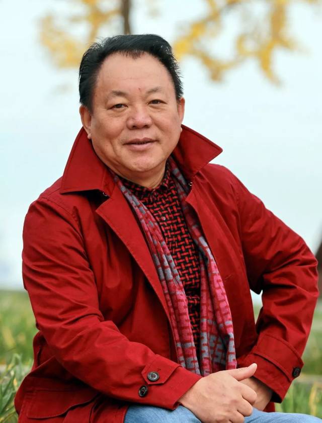 蒋文龙:蛟龙腾海