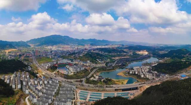 2018年丹寨县城新貌