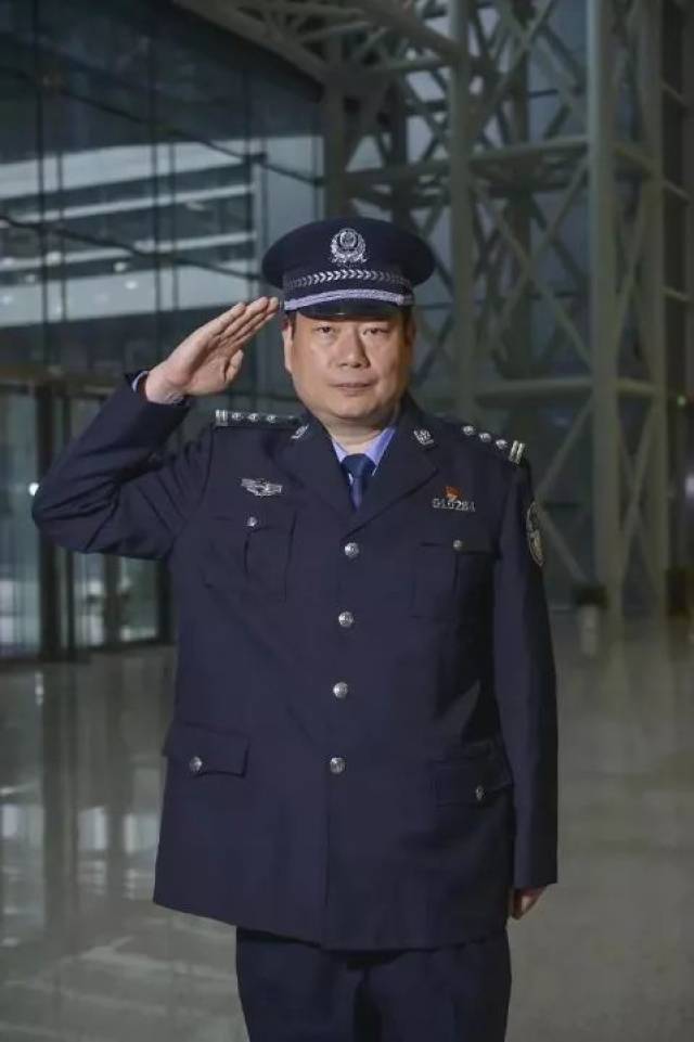 【昭告天下】第七届杭州市十佳亲民警察评选!