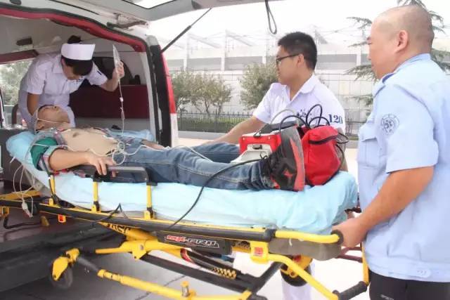 通州120急救中心招聘司机,医护和调度工作人员!五险一金!