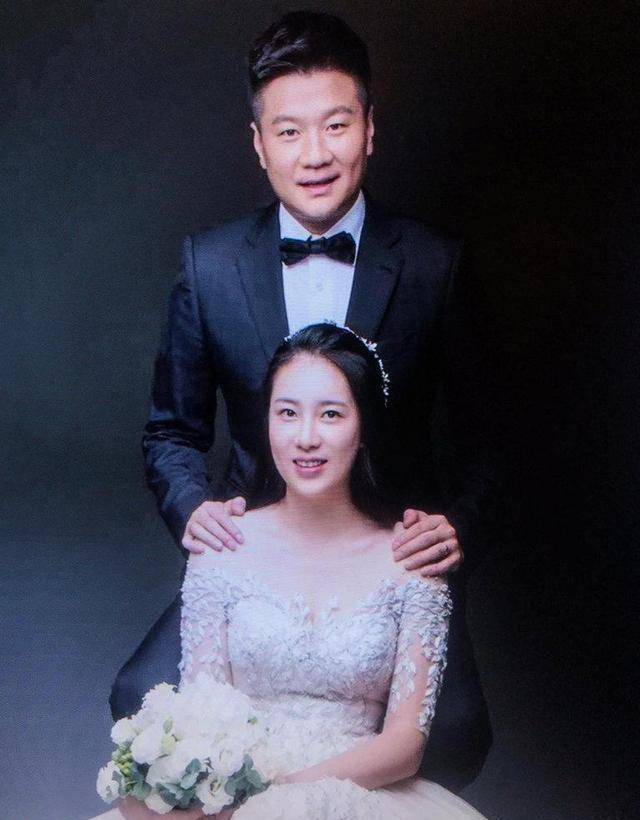 李金羽老婆毕文晴多大图片