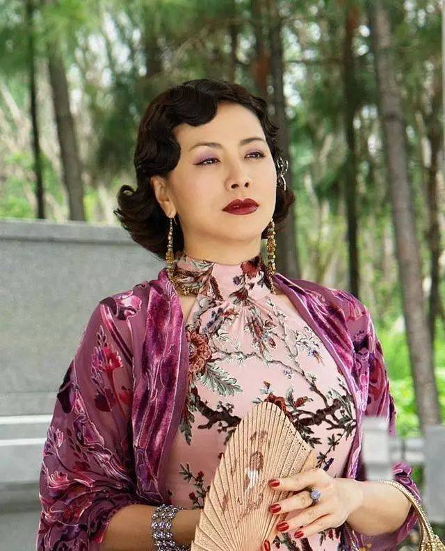 她就是田丽,或许说起田丽这个名字很多人都不熟知,近