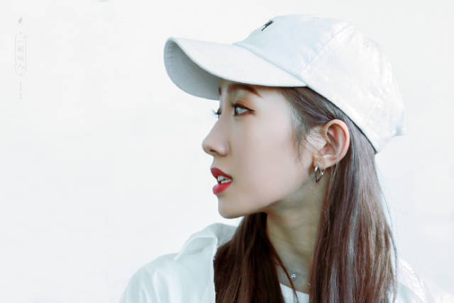 细数孟美岐那些令人心动的绝美侧颜