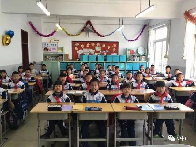 大连望海小学老师图片