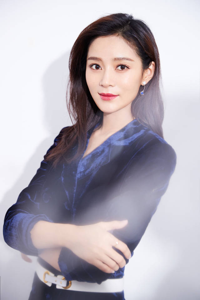 的热播,王媛可凭借出众的演技圈粉无数,而她在《我就是演员》上的真诚