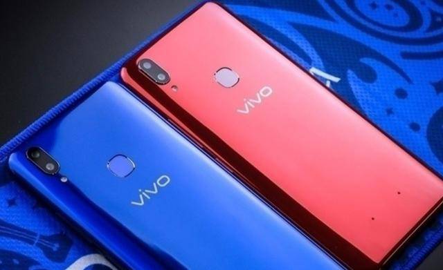 "x21互联网版"!vivoz1限时直降200元!