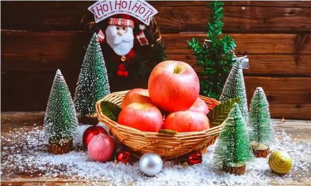 Santa Claus与Father Christmas的起源故事_Christmas老人英文叫法_圣诞老人 英文单词