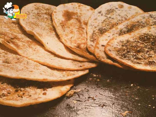 食为先:广州想学荆州锅盔烧饼发面技巧难不难掌握