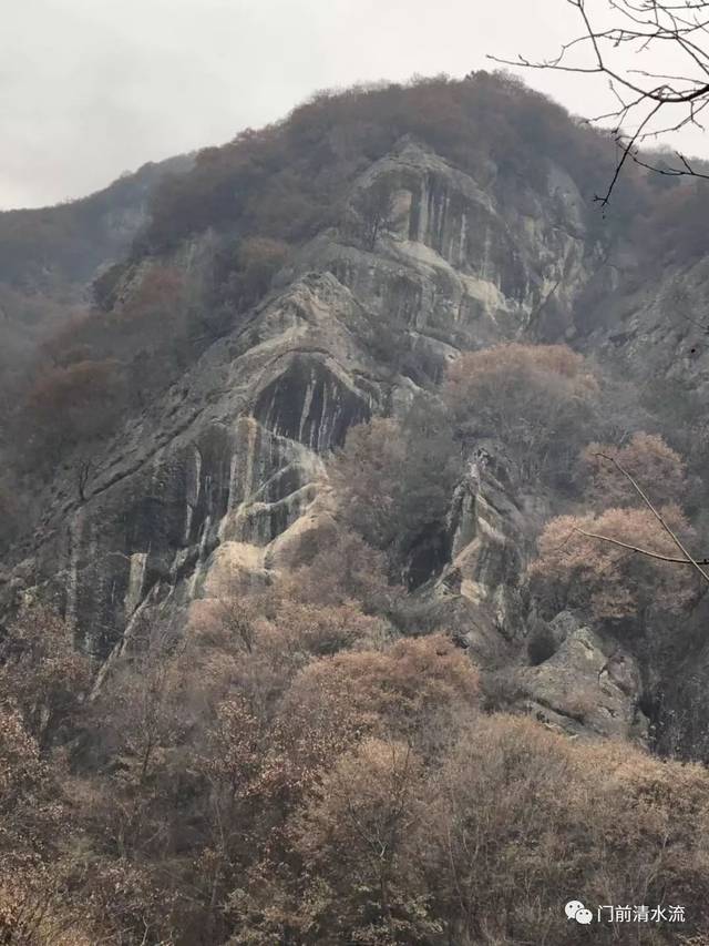 清水花石崖全景图片