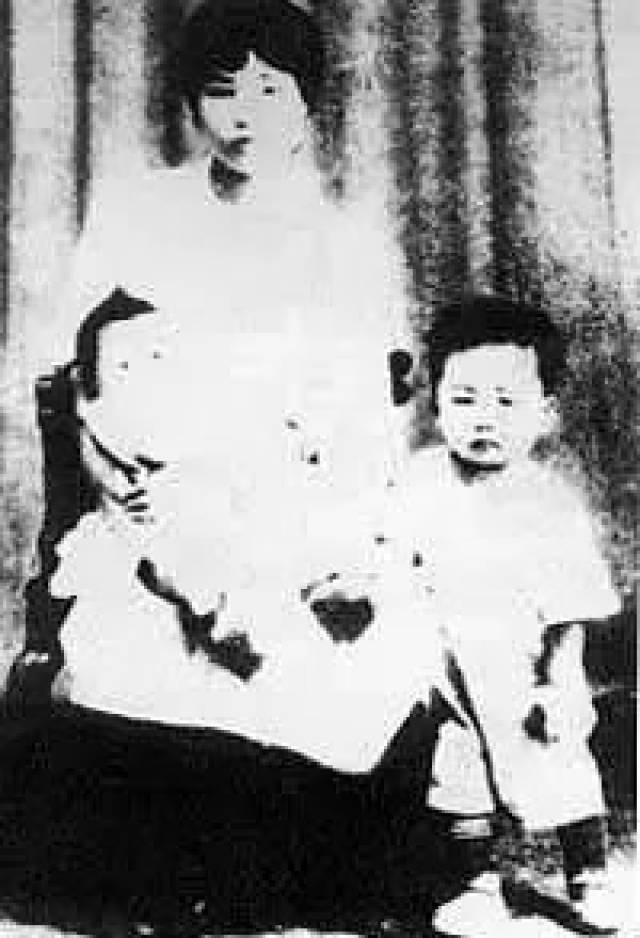 1893年12月26日 人民共和国的缔造者毛