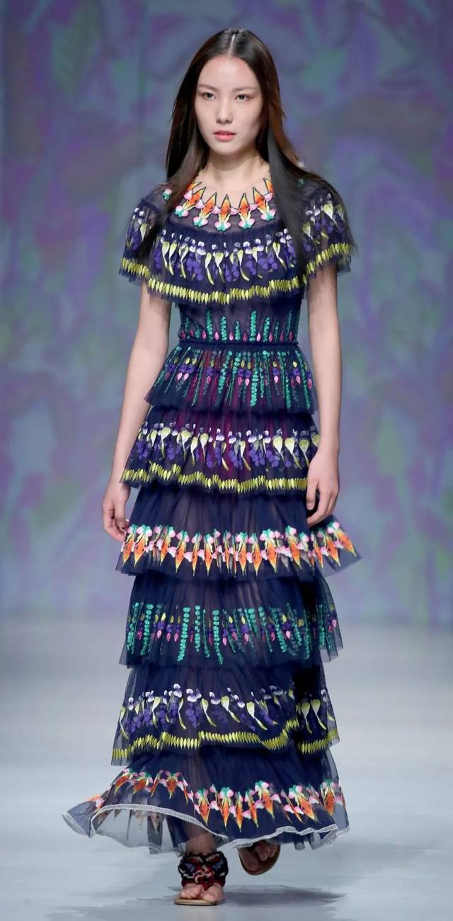 微力量2012届学员张仲羽,2015届学员瞿清怡,段家兴