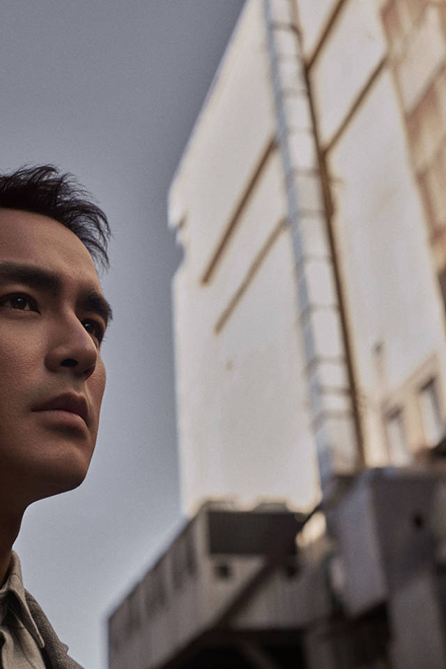 明道杂志大片曝光 莫兰迪复古调彰显绅士品格