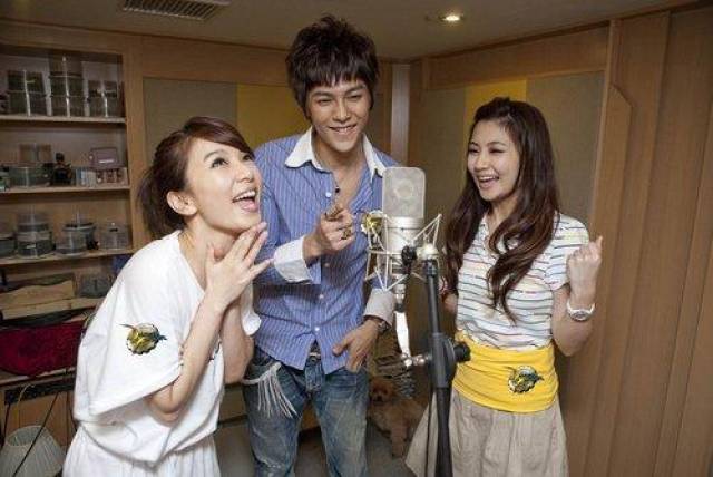 she与飞轮海为dnf配音she与飞轮海为dnf配音she与飞轮海为dnf配音hebe