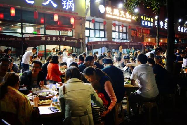 每晚沸腾不止的火锅街何止一条 龙头寺东,南山老厂,狮子坪,重庆防空洞