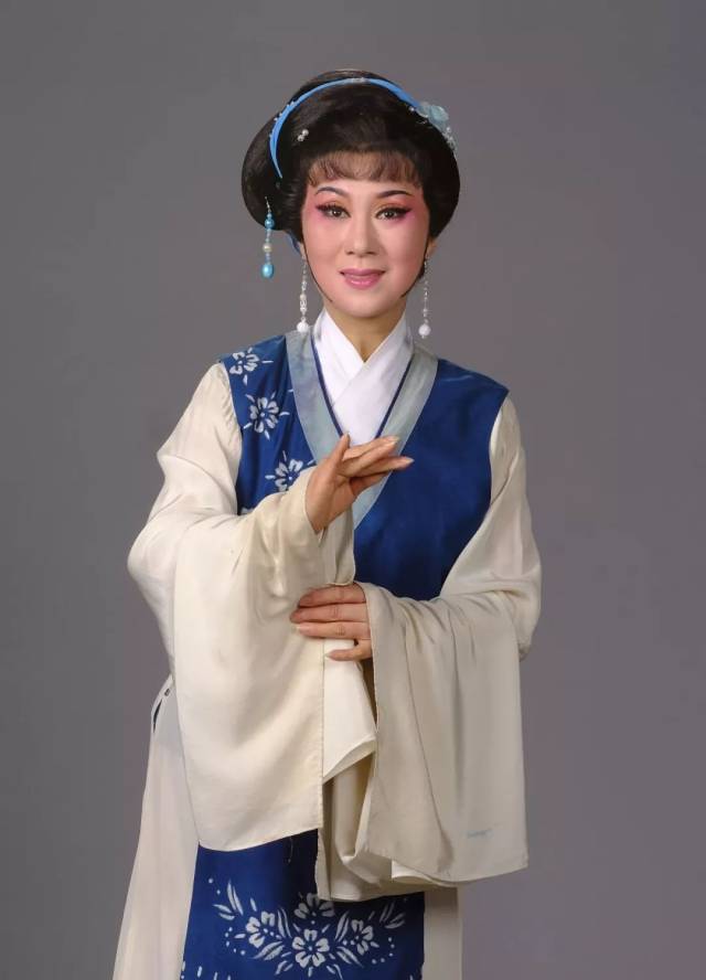 梅秀文回桐倾情演出二场越剧大戏!