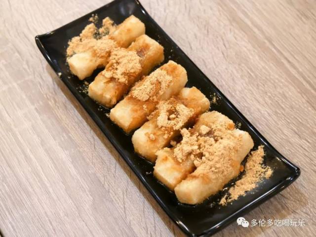 凭川味香肠火遍多伦多的成都小吃店 据说6成多伦多人都吃过它家的香肠