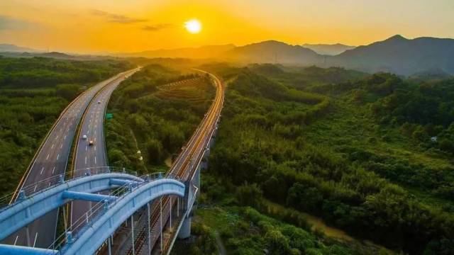 韶关2小时内即达惠深,一张长长长长图告诉你是怎么做到的.