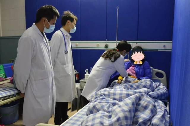 县人民医院传染科病房里的暖意从一名伤寒患者的治疗说起