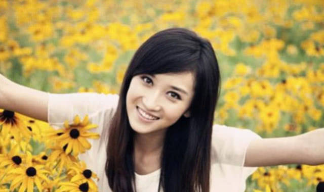 唐娜不在本山传媒工作,为啥还会参演《乡11》?背后有种情谊!