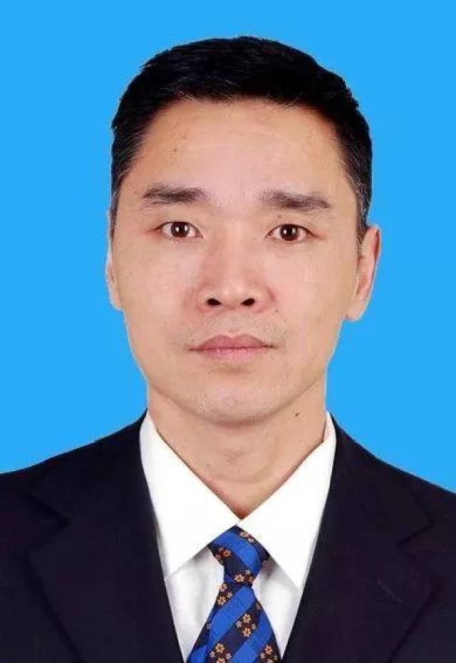 李成同志任中共乌当区委副书记,提名为乌当区人民政府区长候选人