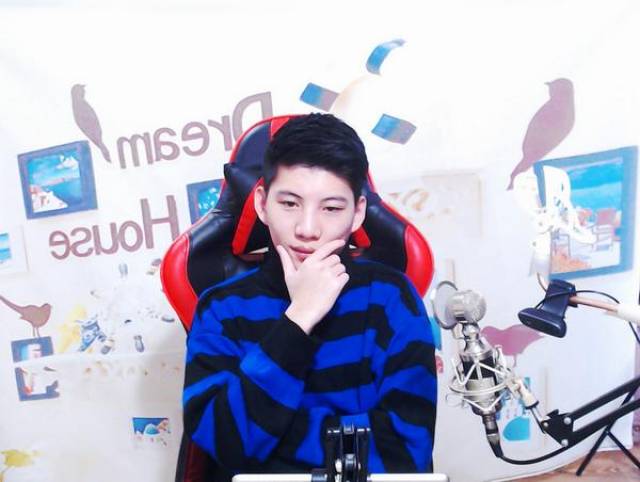 薇龙文化半年磨一剑 主播新人【九酱扬子】拿下西瓜年终盛典刺激战场