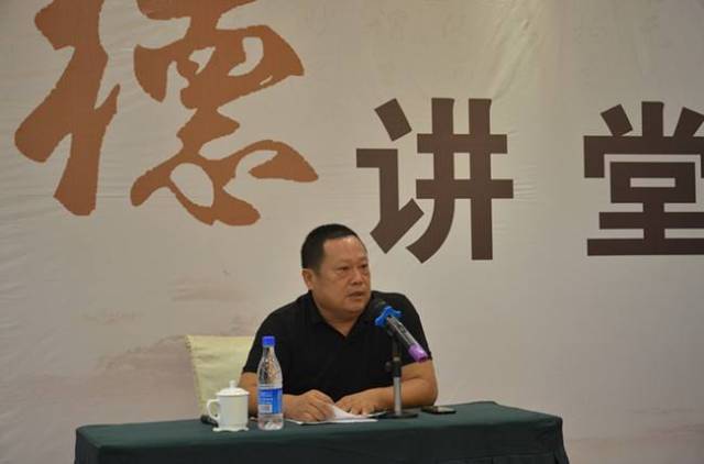 根据2018福布斯富豪榜数据显示,易大盛的财富值达到了55亿元,在湖南