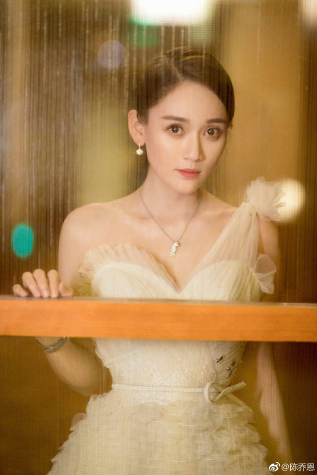 明星新闻2018_新闻明星八卦_新闻明星恋爱八卦标题