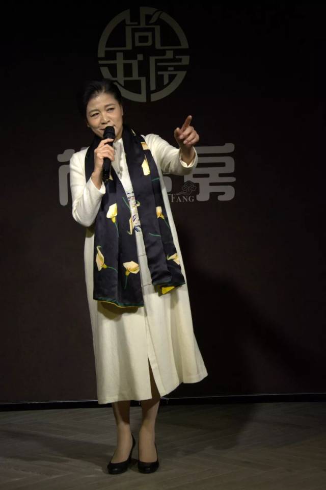 于同云 / 国家一级演员,河南省话剧院演员,河南省戏剧家协会会员