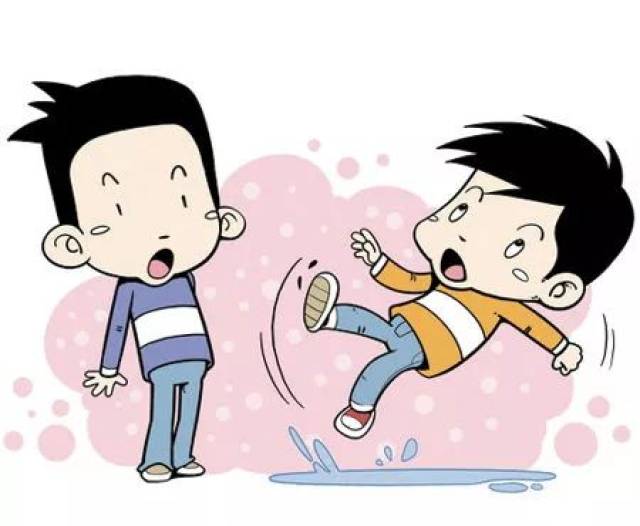 下楼梯,户外活动等要慢步行走,不要奔跑,不做危险的游戏,不追逐打闹