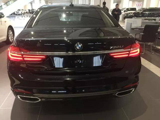 16款宝马740li豪华座驾 黑色普漆更加霸气