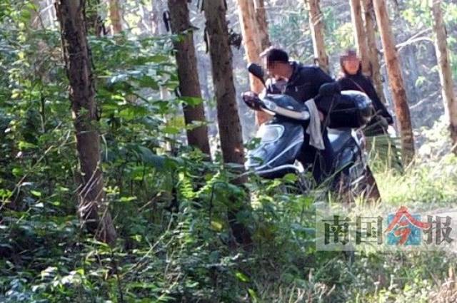 白发村妇做小姐上山卖淫 八旬老翁拄杖嫖娼(图)_手机搜狐网