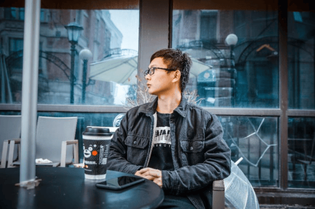 快乐小宅男讲述gl座舱里的"宅生活"