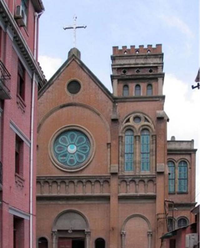 【人文石二】隐在弄堂里的上海最美老教堂——小德肋撒天主堂