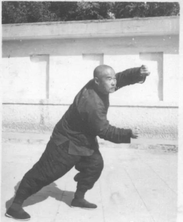 太极拳就是脚下的阴阳变动