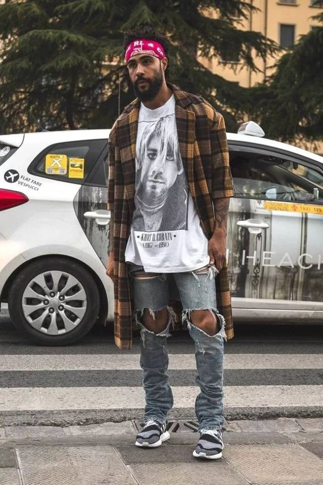 还记得因为 jerry lorenzo , kanye west,justin bieber等大咖频繁