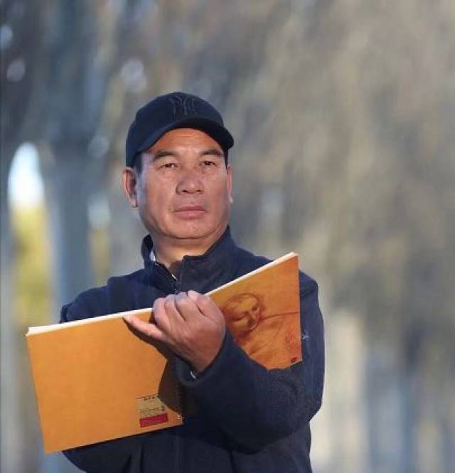 著名书法家柴建方"迎新春·翰墨情"斗方书法艺术展开展.