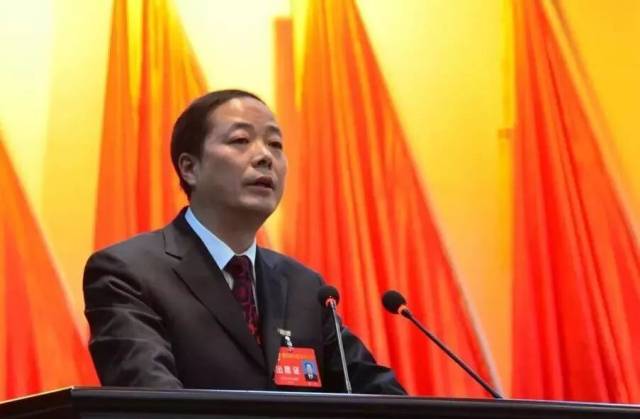 巫溪县人民政府县长 龚 均 2019年元旦致辞 值此辞旧迎新的美好时刻